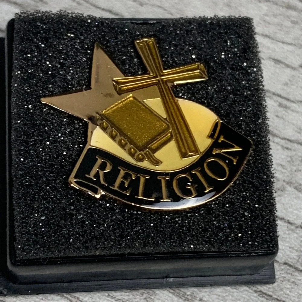 Unbranded polished gold